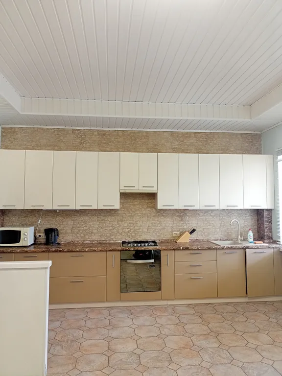 7-комнатный Дом