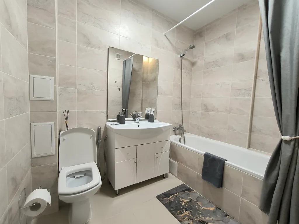 Квартира Квартира У Парка Победы в 10 мин ходьбы от пляжа и Aquamarine Resort & SPA. — Севастополь