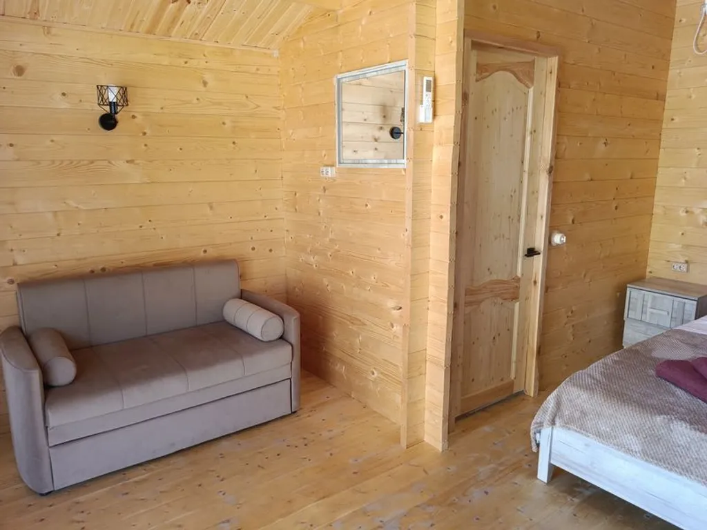 Уютный четырёхместный коттедж с удобствами