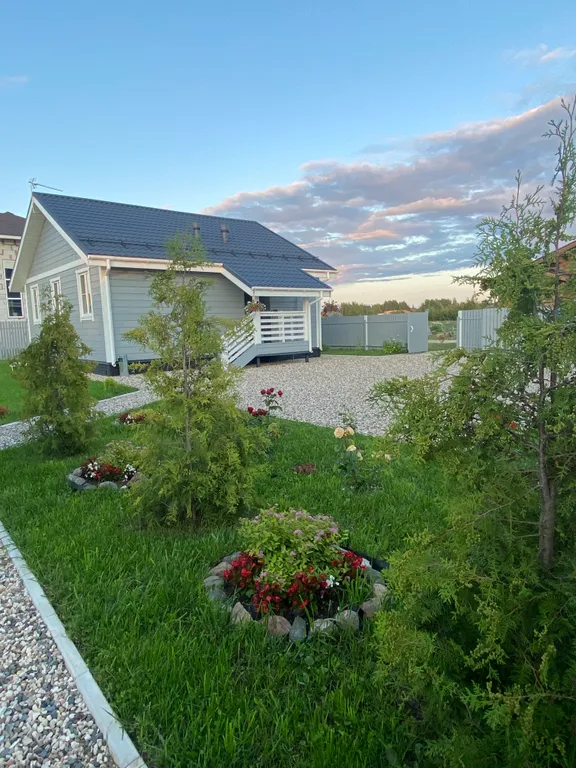 Суздальская дача у реки