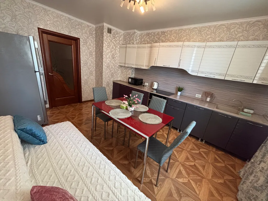 Апартаменты в центре города Площадь победы