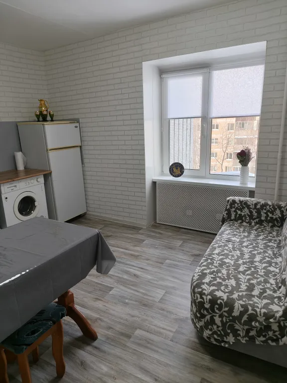 2-комнатная квартира чистая и просторная после ремонта