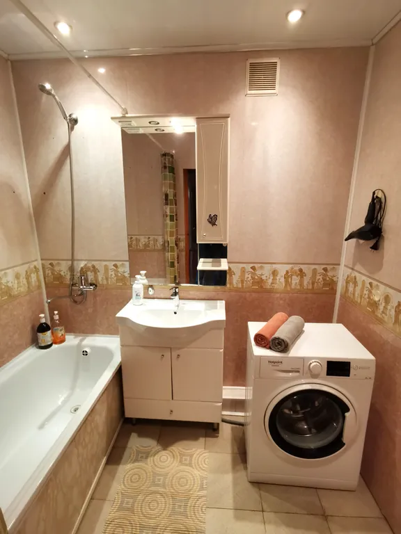 Просторная квартира в районе ТРЦ Сити-Парк