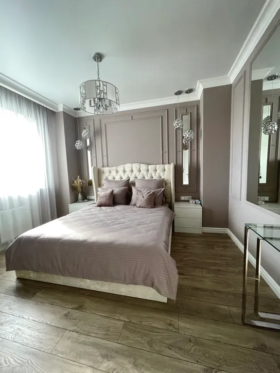 Стильная дизайнерская квартира недалеко от центра города