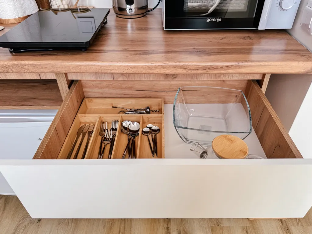 А.В. Апартаменты БЦ Аметист