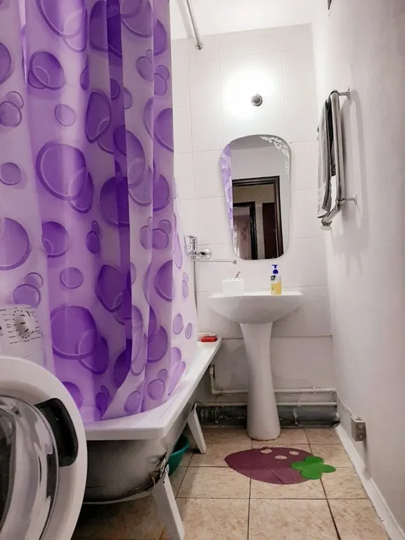 Пpocтоpнaя 2х-комнатная квартира