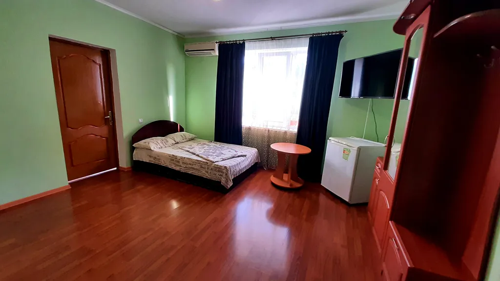 "Номер улучшенный с видом на горы"