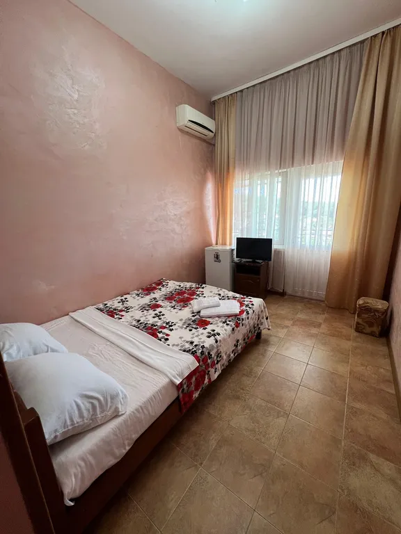 Квартира Комната — аренда посуточно в Лоо