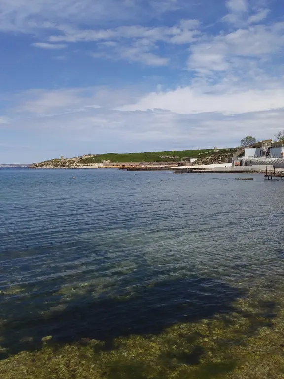 Квартира Двухкомнатная квартира рядом с пляжем Песочный — Севастополь