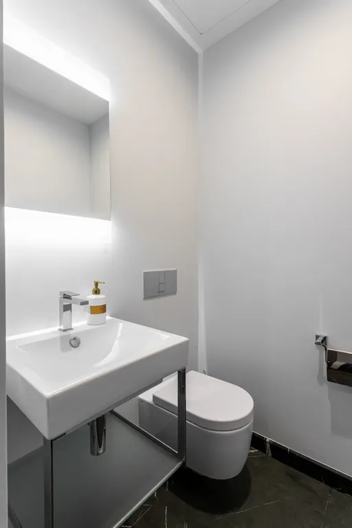 Красивый апартамент в башне ОКО Москва-сити с видом на город