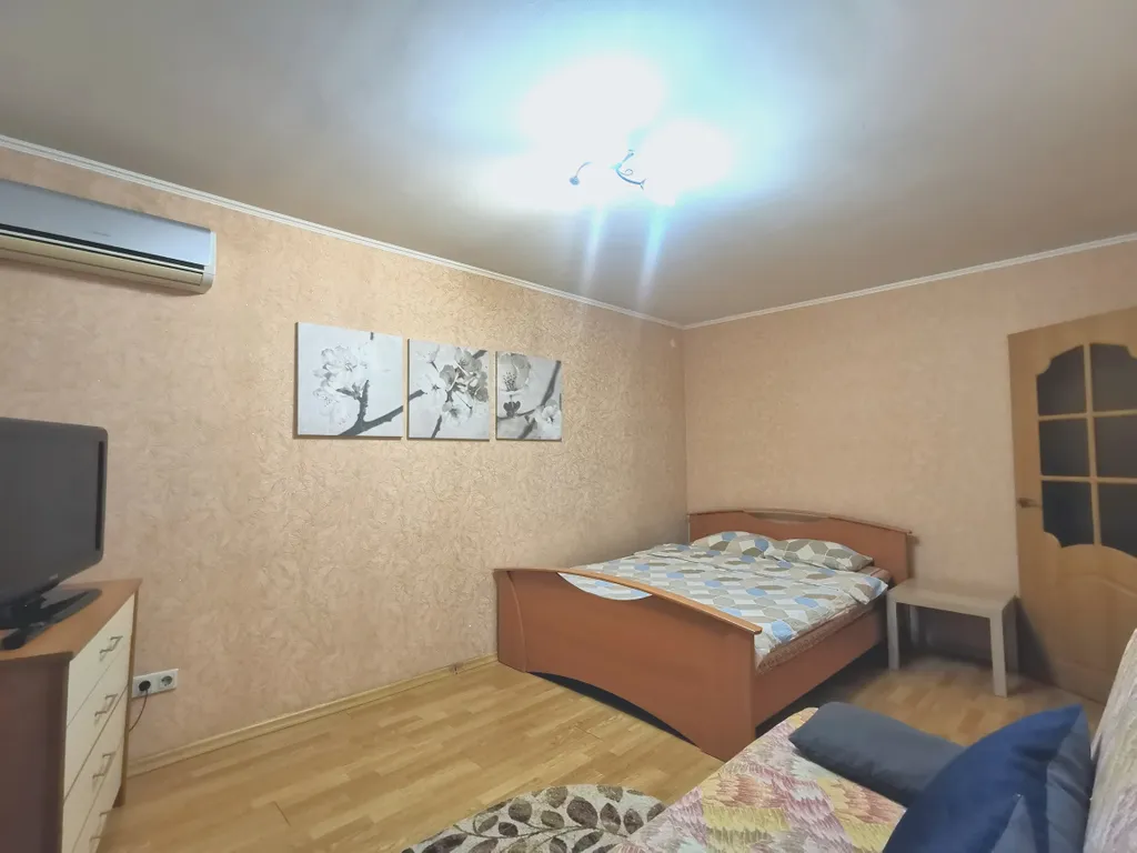 Квартира 2х комнатная Квартира у Реацентра, метро Безымянка — Самара
