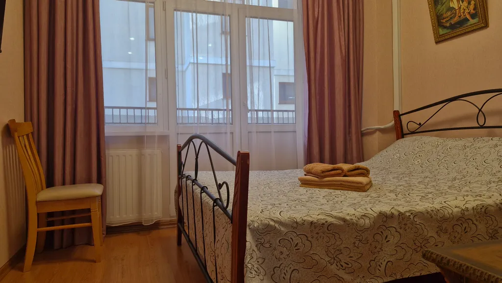 Просторная 2-х комнатная квартира в центре Алушты — аренда посуточно в Алушта