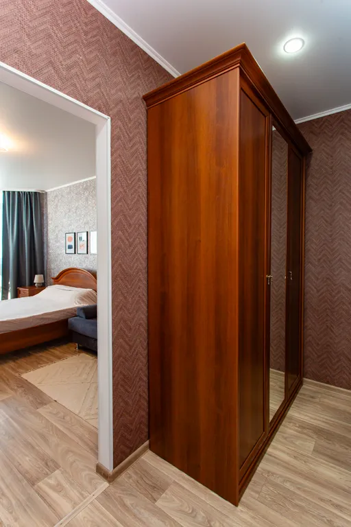 Большая 1-комнатная квартира на пересечении Терешковой и Победы