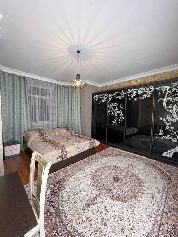 Дом с беседками