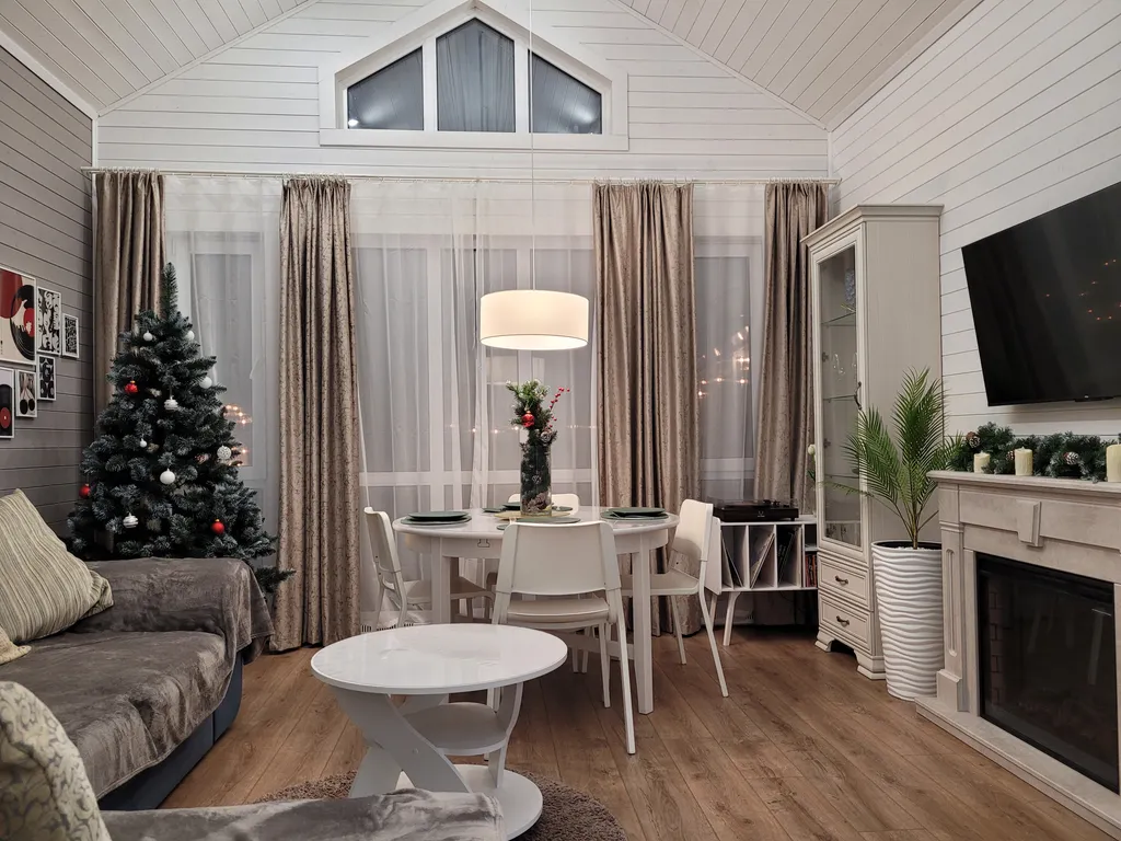 Коттедж Новый дом с огромной террасой и сауной на отдельной территории — Жаворонки