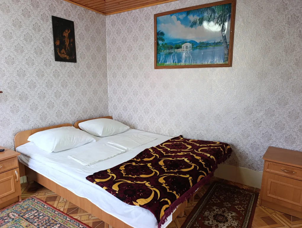 Номер с двуспальной кроватью (стандарт)