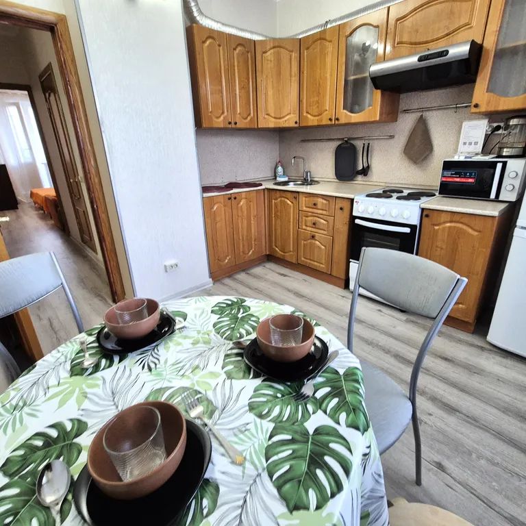 2 комн квартира в центре с 4 раздельными местами