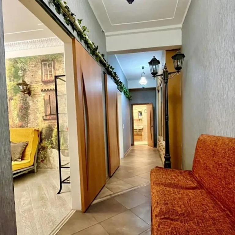 Большая 2-х комнатная квартира в самом центре твери