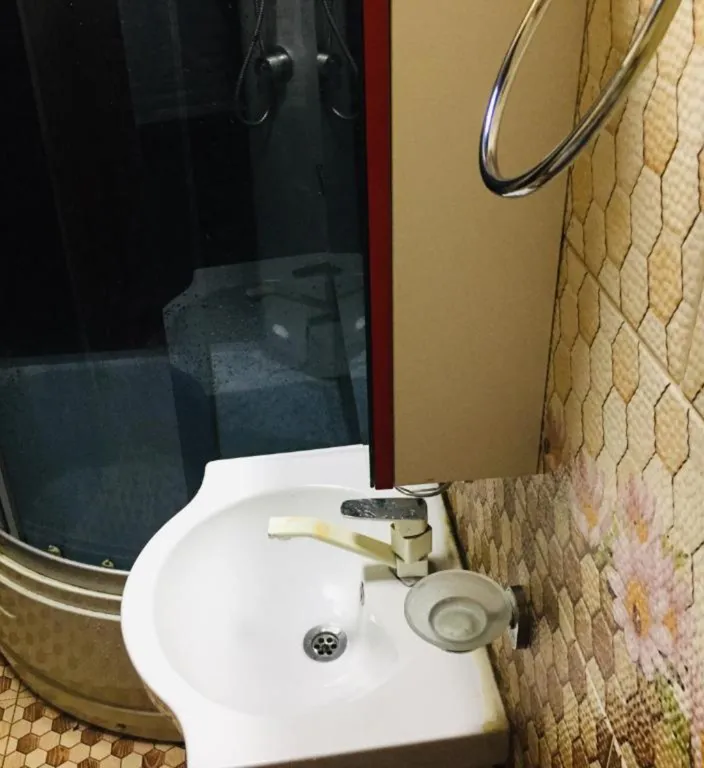 Квартира 3-комнатная Квартира — Батуми