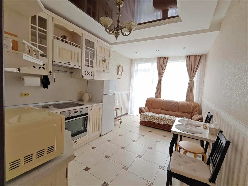 Большая квартира с терассой у охта-парка с дизайнерским ремонтом