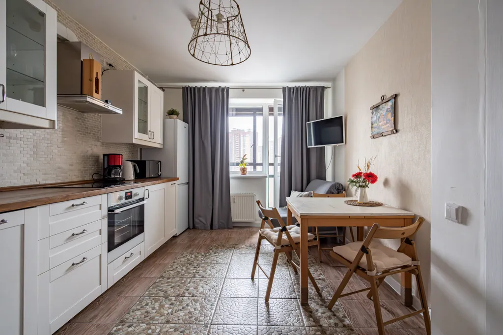 Евродвушка у метро Парнас для 5 || Сатин Хоум апарт