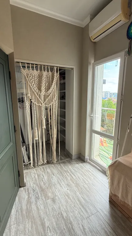 Уютная бохо квартира с дизайнерским ремонтом в центре