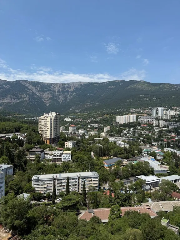 Квартира Уютная квартира с видом на горы и город — Ялта