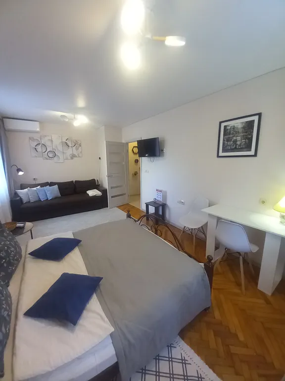 Чистая уютная квартира с новым ремонтом в самом центре города