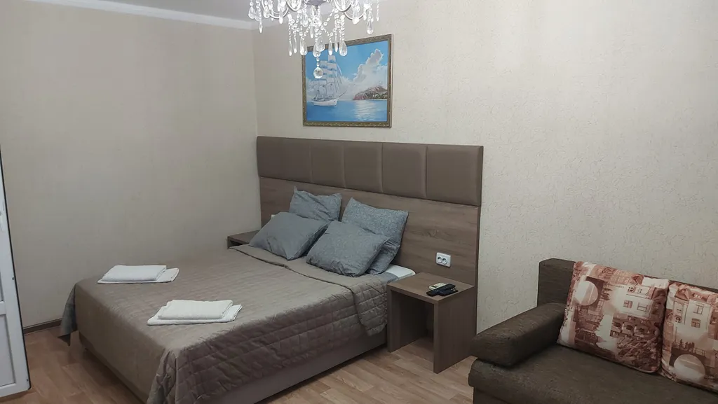 Квартира Квартира Люкс двухкомнатный с кухней — Кучугуры