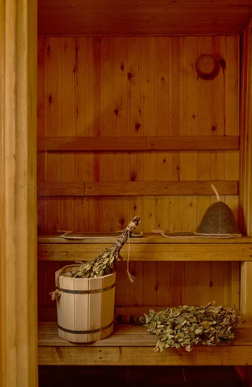 Уютный дом на берегу озера