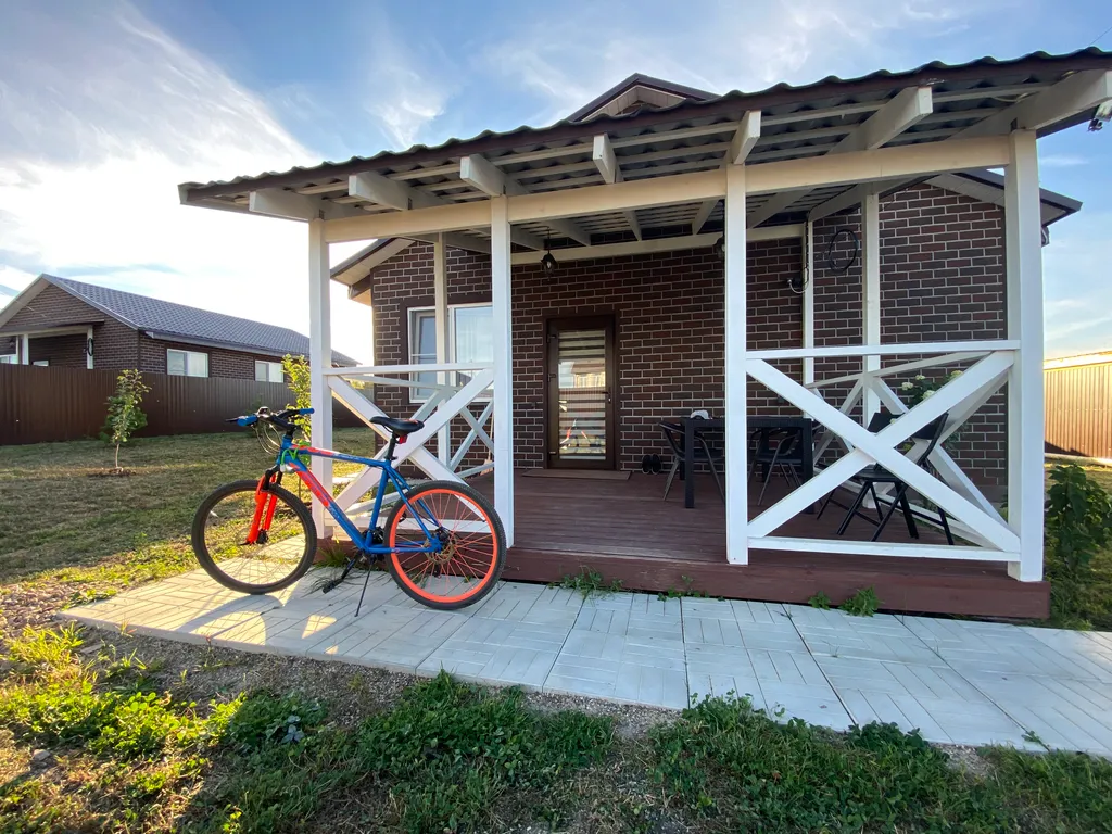 Новый гостевой дом с дизайнерским ремонтом