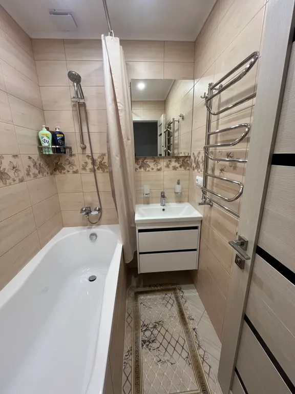 Евро двушка рядом с Монастырём