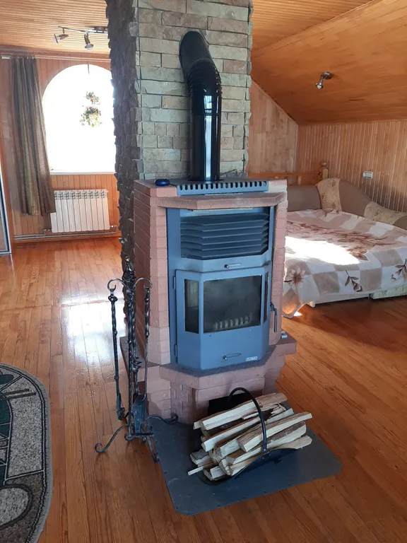 Домик у озера Свирь