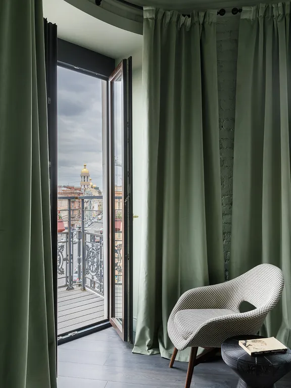 Апартамент с 1 спальней и балконом на Невском проспекте