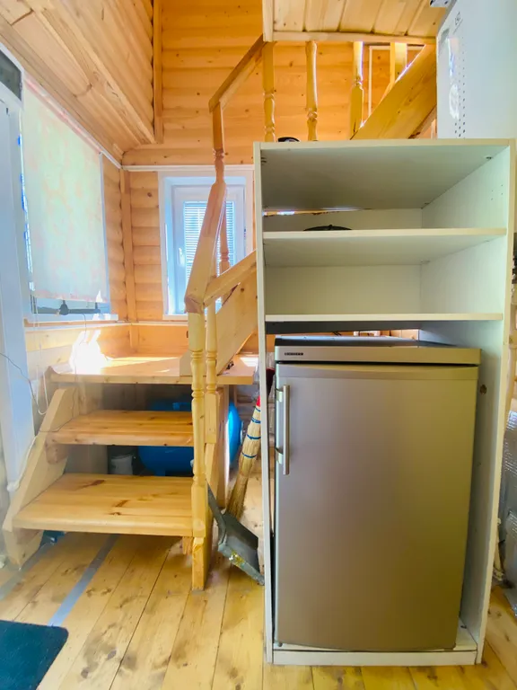 Домик в лесу с баней