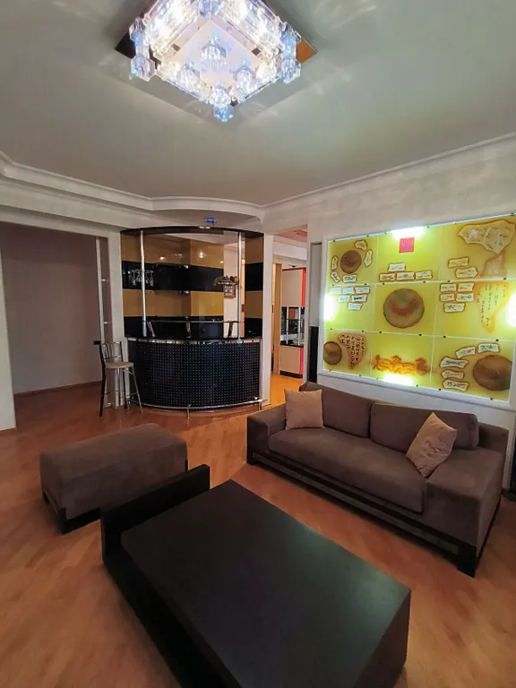 Apartment near metro Xatai