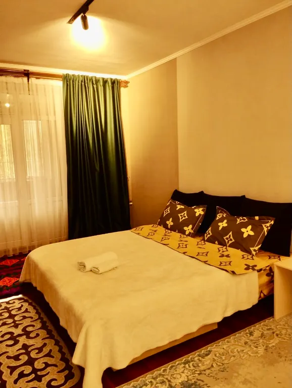 Уютный уголок рядом с ЦУМом и ГУМом