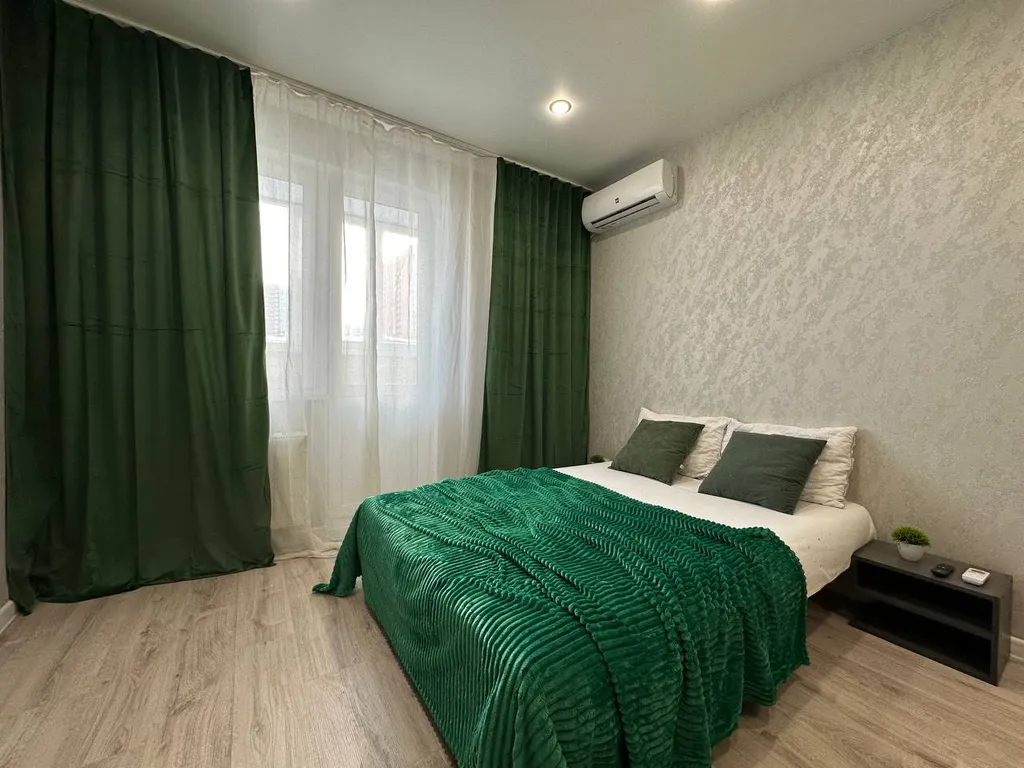 Апартаменты студия ЛайкХоум на Автомобилистов 13 у Города Еды