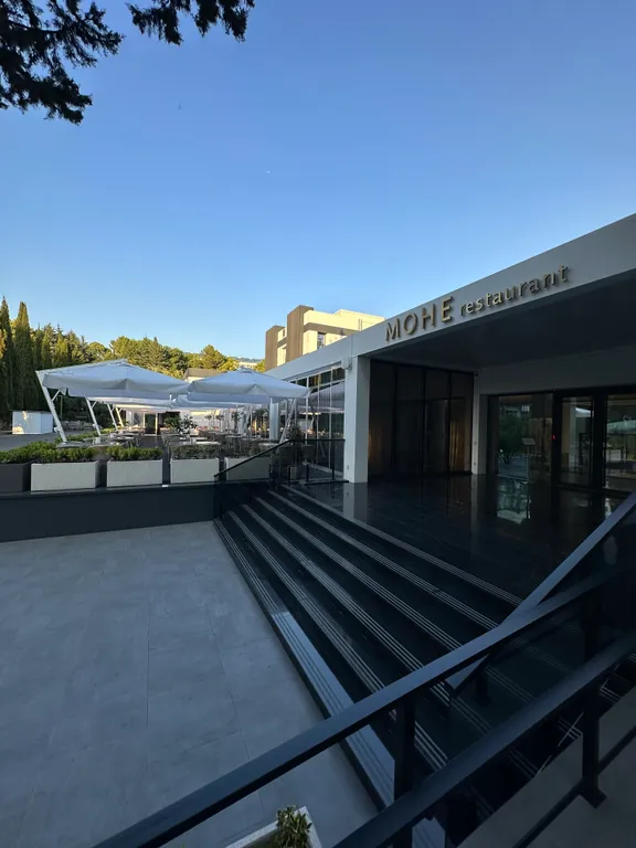 Семейный большой апартамент в АК Моне с бассейном