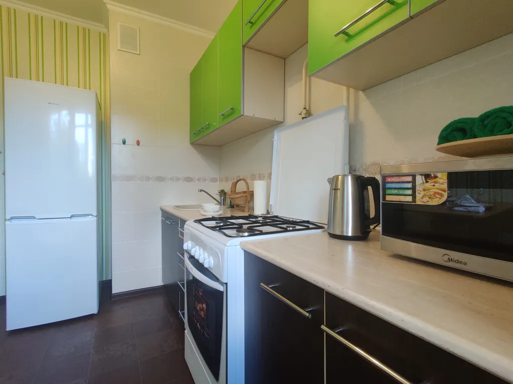 1-комнатная возле ТЦ Корона