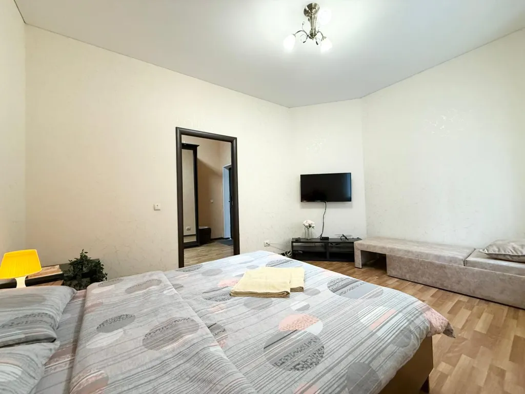 Двухкомнатная квартира у Площади Победы