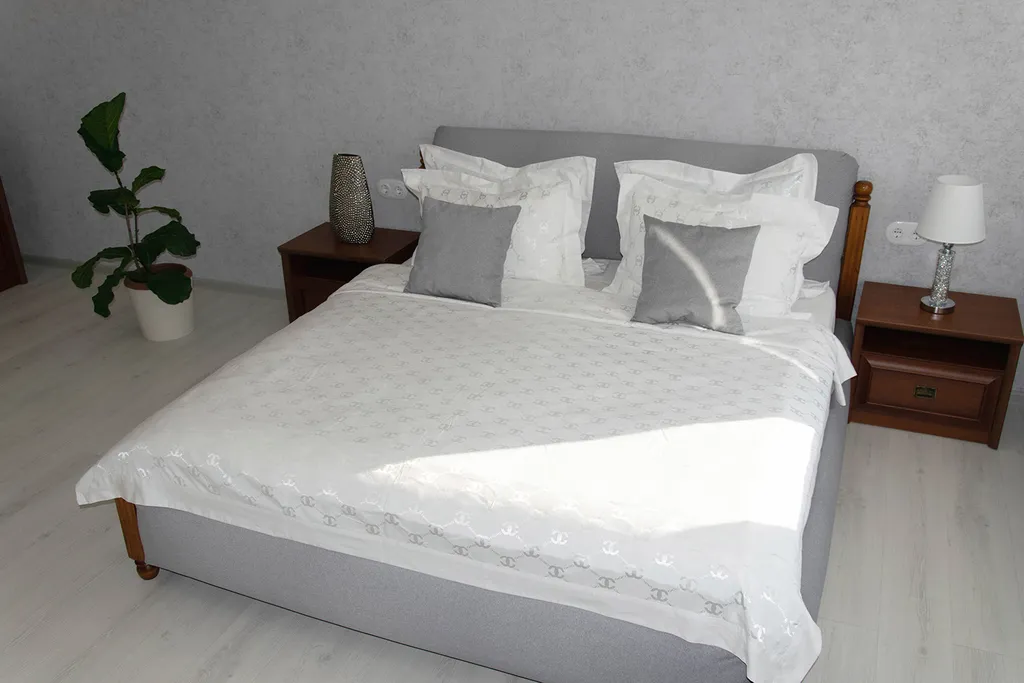 Апартаменты на берегу реки Муховец