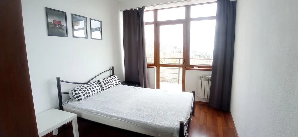 Апартамент большой площади с видом на море и паркоместом