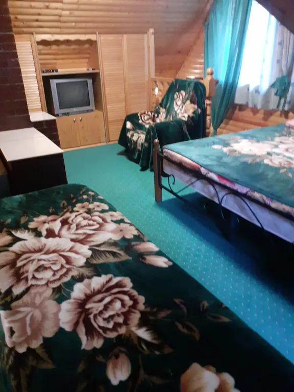 Дом с русской баней на берегу озера Селигер