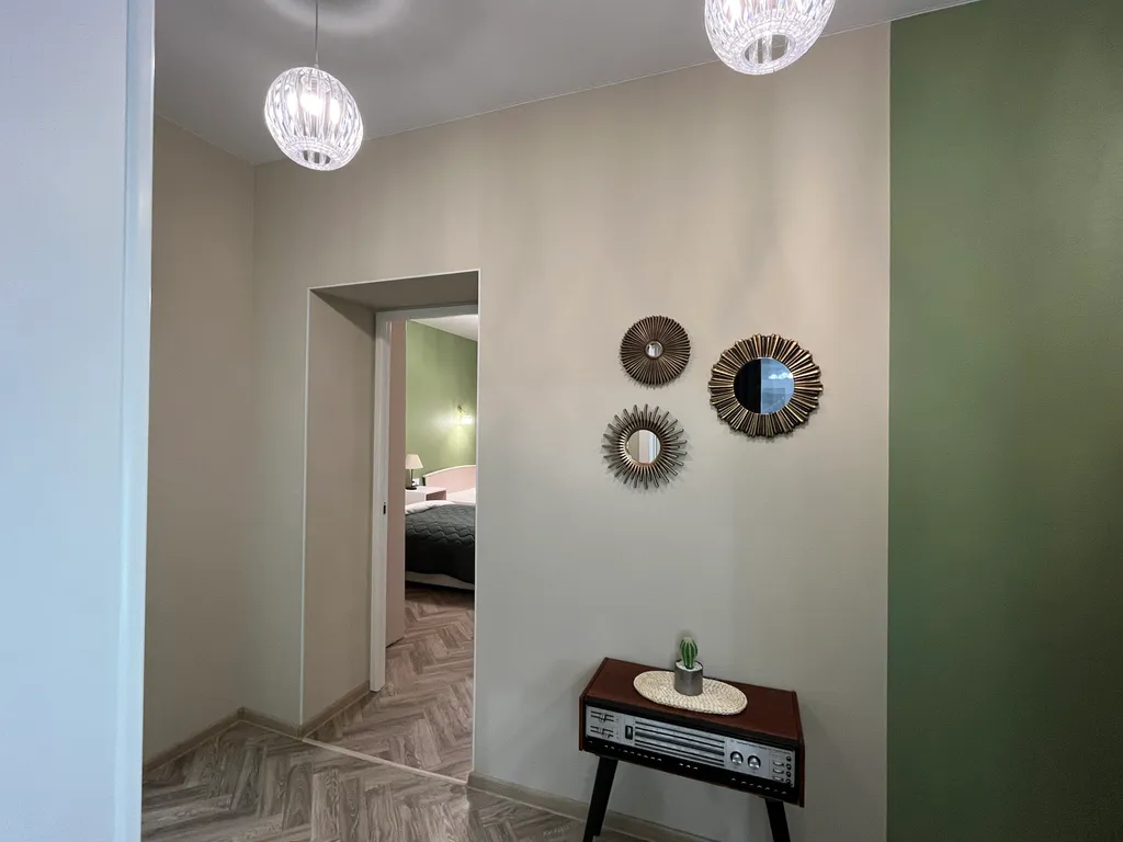 Ваш Рантье на Самойловой 12 близ отеля Меридиан