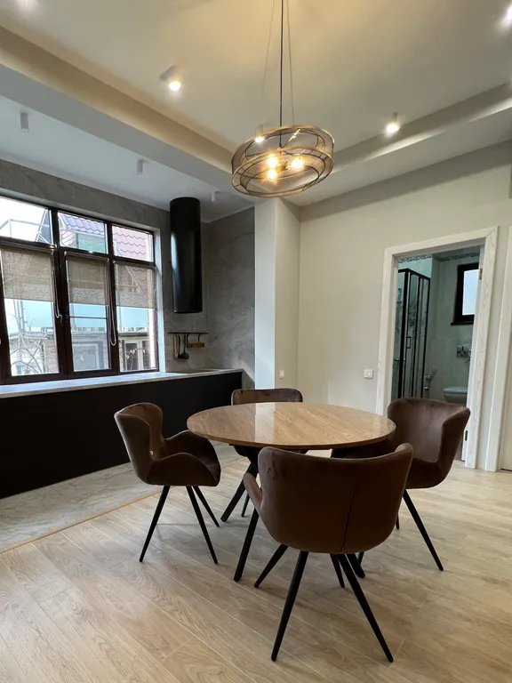 Стильная 3-комнатная квартира с видом на горы