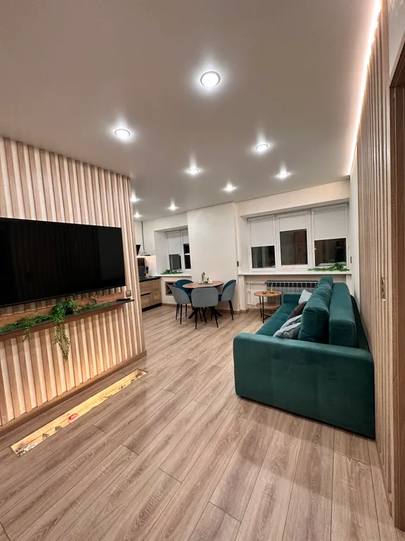 Уютная квартира с видом на горы и склон — аренда посуточно в Кировск