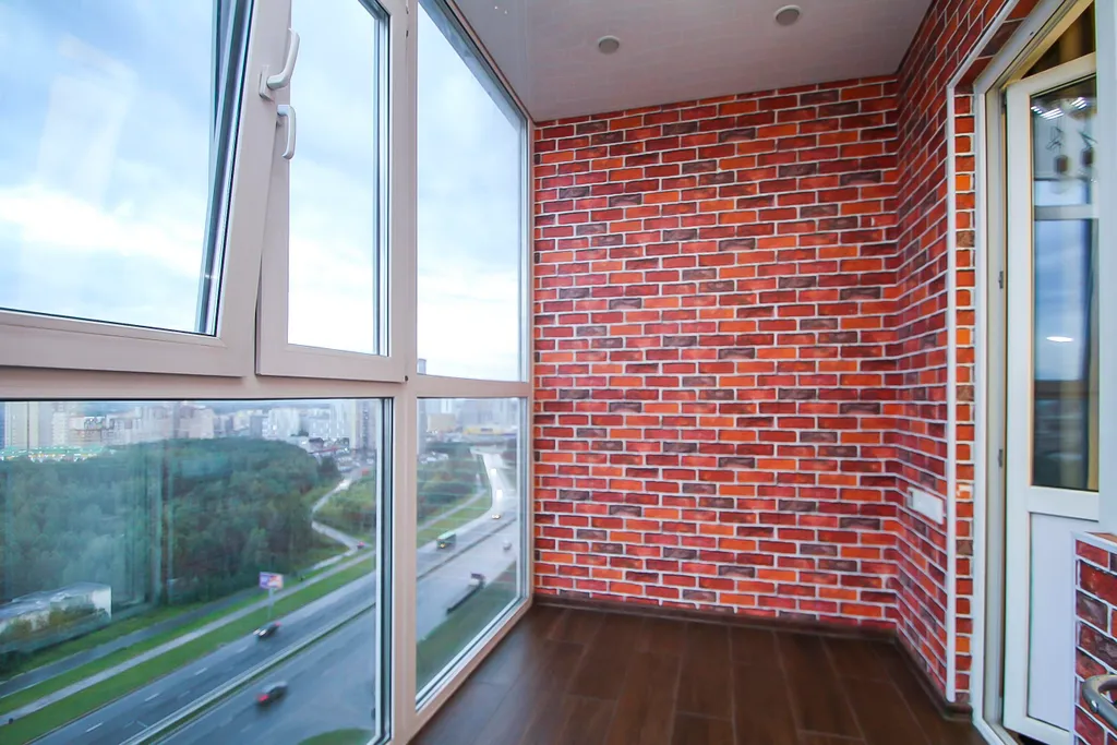 2 комнатная квартира возле тц Аура