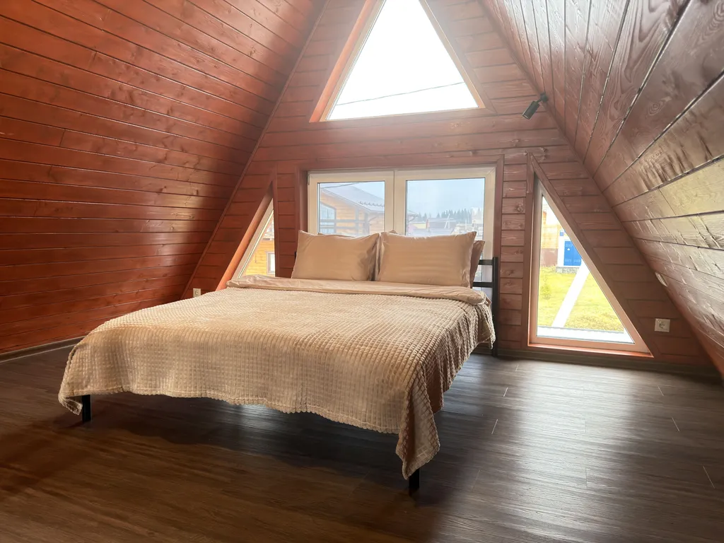 Уютный домик А-Фрейм с террасой и мангальной зоной