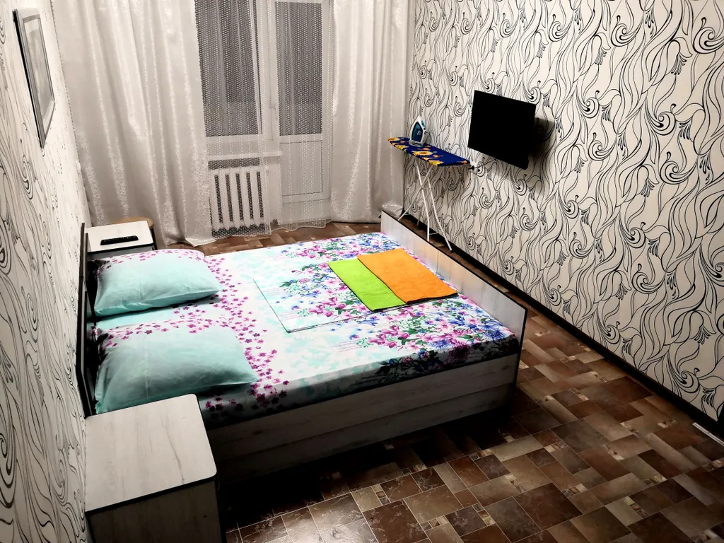 Квартира С 3 отдельными кроватями в центре новой части — аренда посуточно в Минусинск